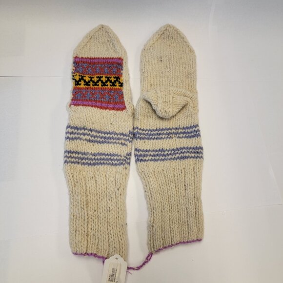 NWT Handmade Knitted Mitten - Picture 3 of 7